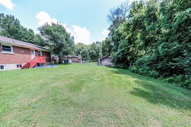35 Harmon Drive, Lebanon, IL 62254