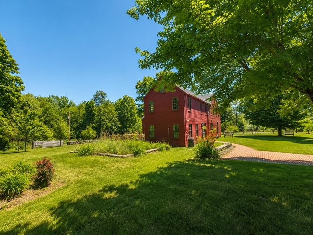 1 Smith Lane, Amherst, NH 03031