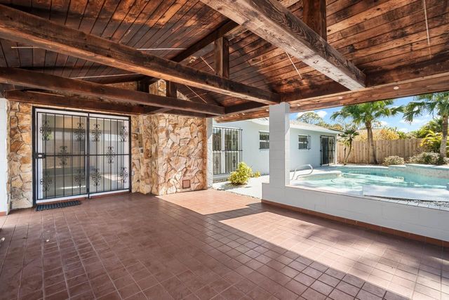 7506 ARMAND CIRCLE, Tampa, FL 33634