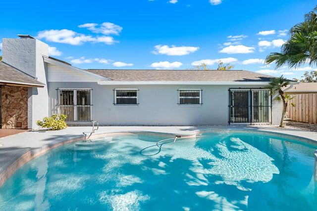 7506 ARMAND CIRCLE, Tampa, FL 33634