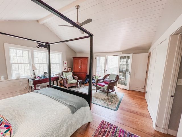225 Lamberts Cove Rd, West Tisbury, MA 02575