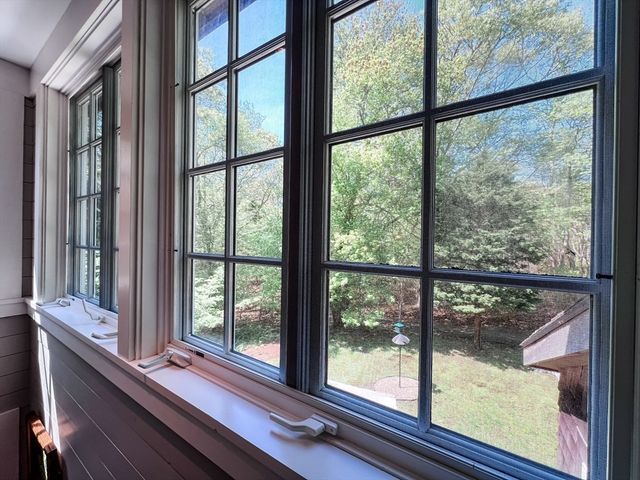 225 Lamberts Cove Rd, West Tisbury, MA 02575