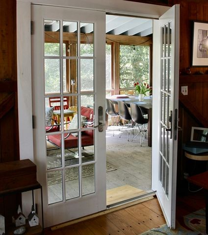 225 Lamberts Cove Rd, West Tisbury, MA 02575