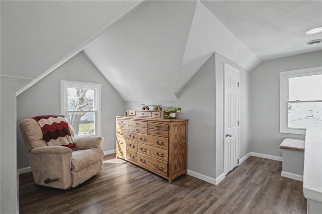 2441 1st Street SW, Cedar Rapids, IA 52404