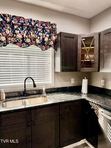 16540 Tazewell Street, Saint Paul, VA 24283