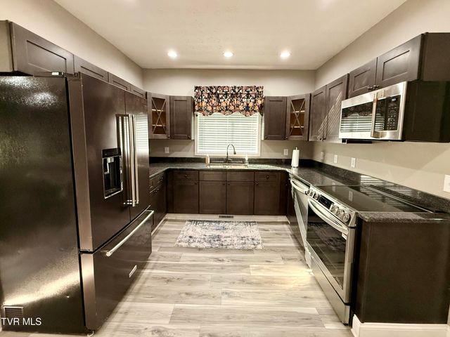 16540 Tazewell Street, Saint Paul, VA 24283