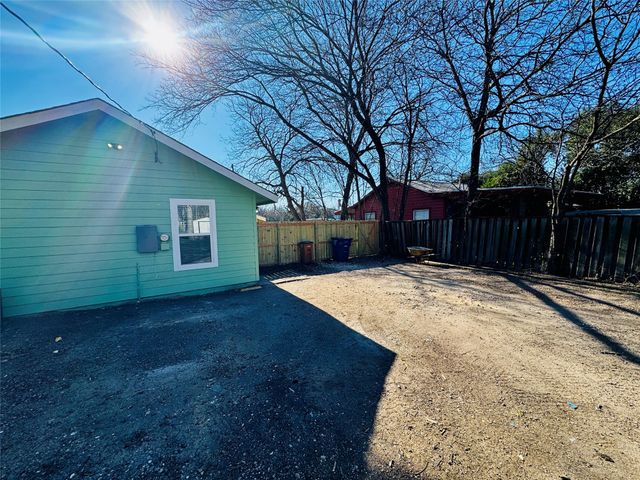 206 W North Loop BLVD, Austin, TX 78751