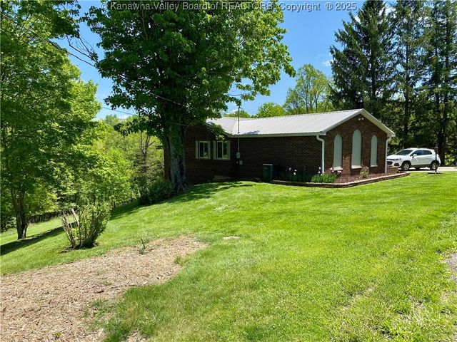 486 Woodland Acres Drive, Ripley, WV 25271