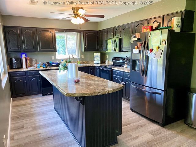 486 Woodland Acres Drive, Ripley, WV 25271