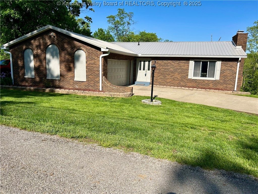 486 Woodland Acres Drive, Ripley, WV 25271