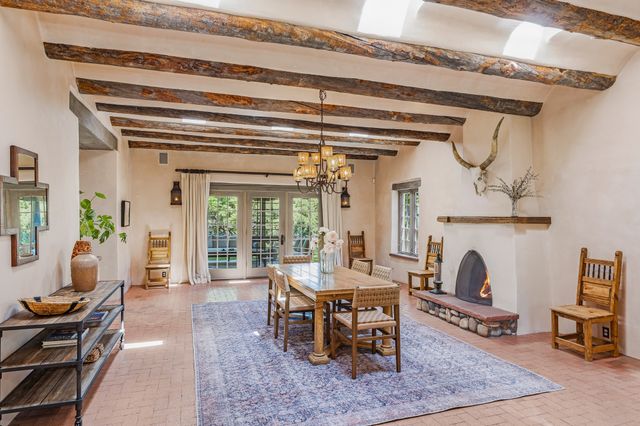 23 Media Luna, Santa Fe, NM 87508
