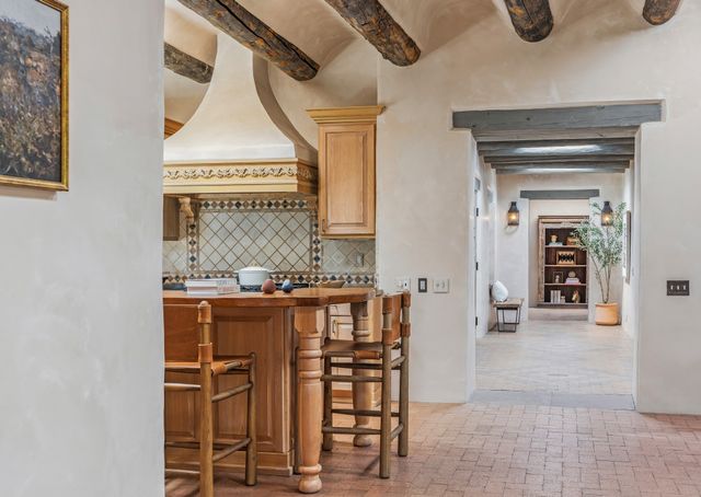 23 Media Luna, Santa Fe, NM 87508