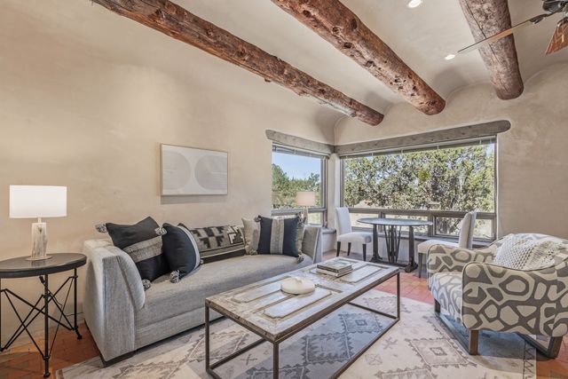 23 Media Luna, Santa Fe, NM 87508
