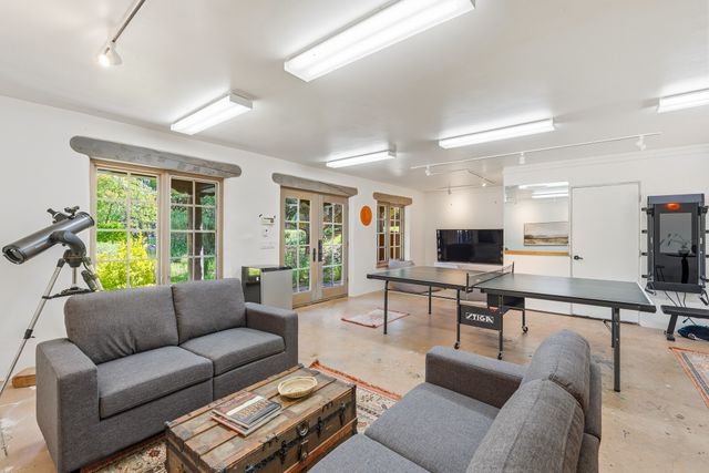 23 Media Luna, Santa Fe, NM 87508