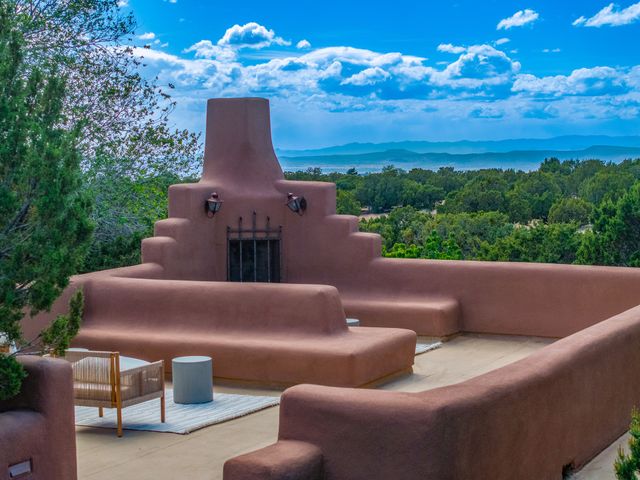 23 Media Luna, Santa Fe, NM 87508