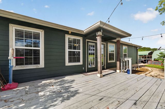 2937 RANCH TRAIL RD, San Antonio, TX 78264