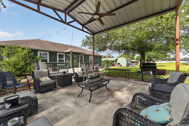 2937 RANCH TRAIL RD, San Antonio, TX 78264