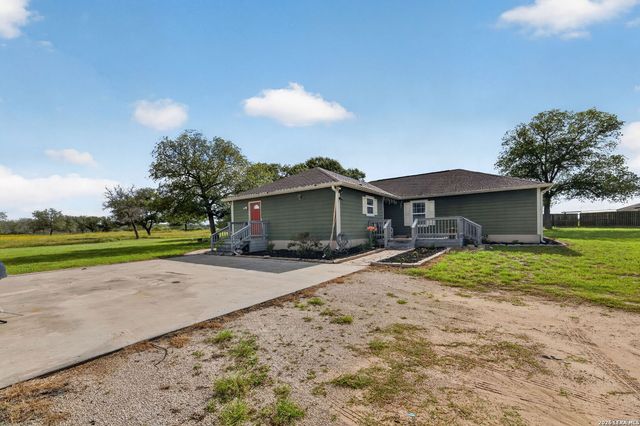 2937 RANCH TRAIL RD, San Antonio, TX 78264