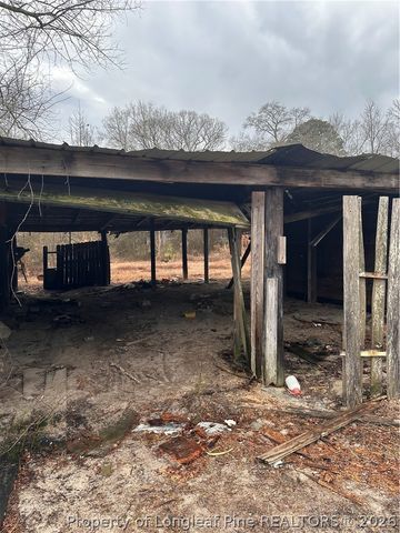 2040 Laurel Lake Road, Salemburg, NC 28385