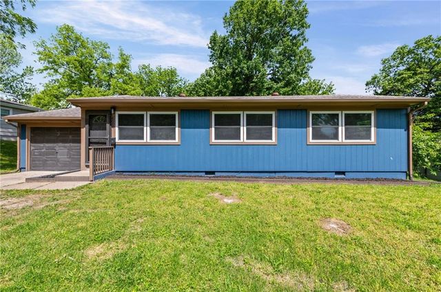 6004 N Tracy Avenue, Kansas City, MO 64118