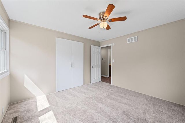 6004 N Tracy Avenue, Kansas City, MO 64118