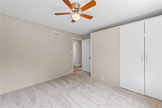 6004 N Tracy Avenue, Kansas City, MO 64118