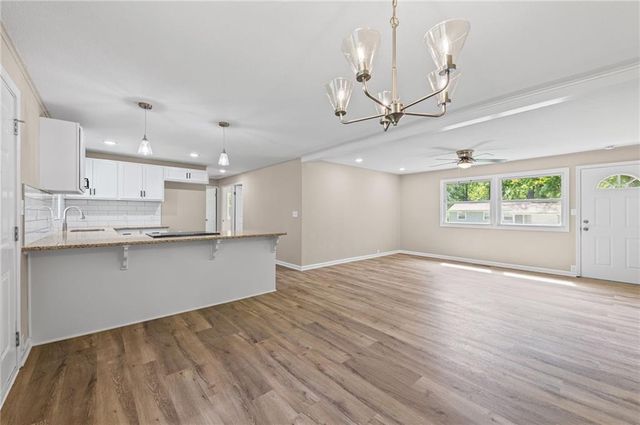 6004 N Tracy Avenue, Kansas City, MO 64118