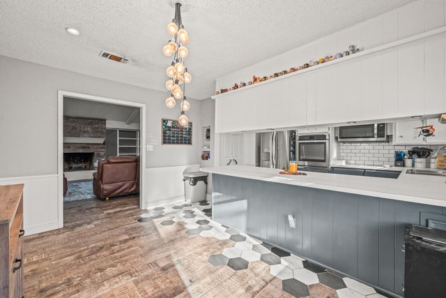 8012 Raleigh Avenue, Lubbock, TX 79424