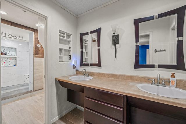 8012 Raleigh Avenue, Lubbock, TX 79424