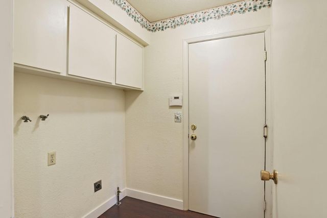 929 Kapareil Dr, Tracy, CA 95376