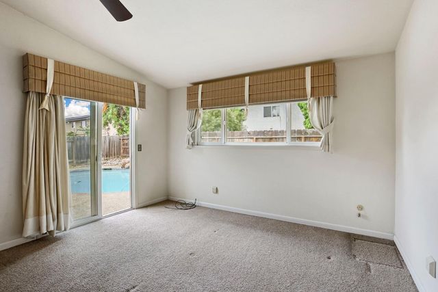 929 Kapareil Dr, Tracy, CA 95376