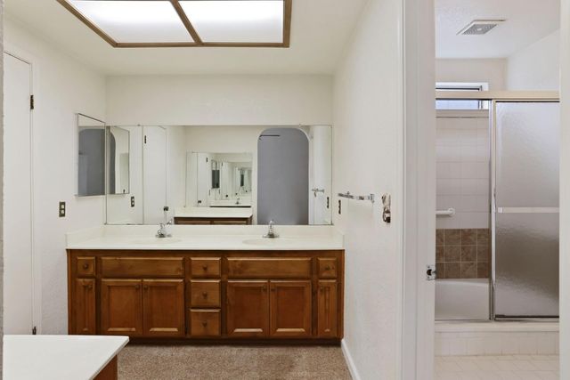 929 Kapareil Dr, Tracy, CA 95376