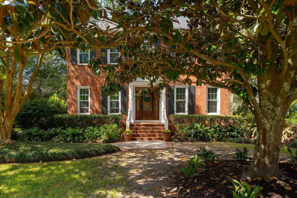 2770 Christ Church Court, Mount Pleasant, SC 29466