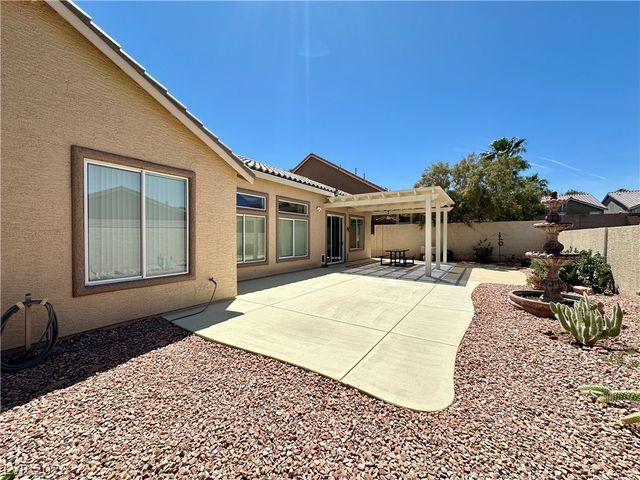 8228 Weeping Springs Avenue, Las Vegas, NV 89131