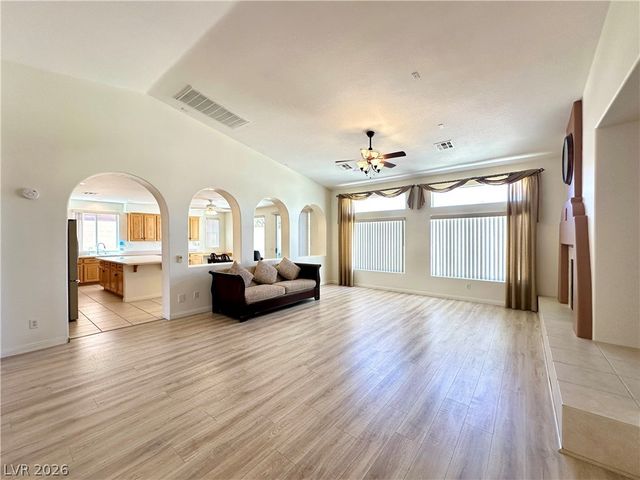 8228 Weeping Springs Avenue, Las Vegas, NV 89131