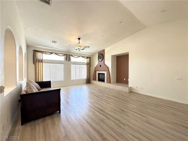 8228 Weeping Springs Avenue, Las Vegas, NV 89131