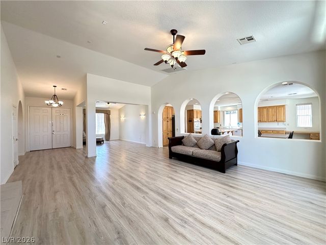 8228 Weeping Springs Avenue, Las Vegas, NV 89131