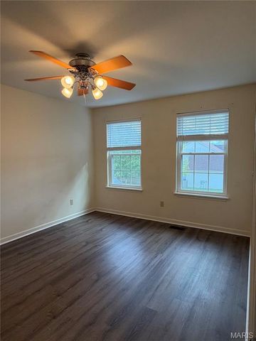 7377 Little Oaks Drive, O'fallon, MO 63368