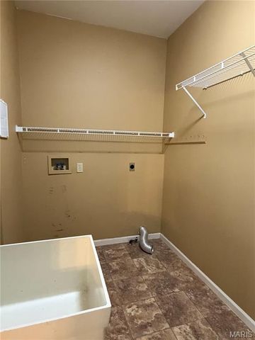 7377 Little Oaks Drive, O'fallon, MO 63368
