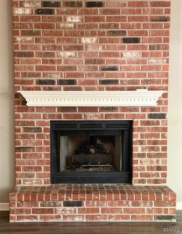 7377 Little Oaks Drive, O'fallon, MO 63368