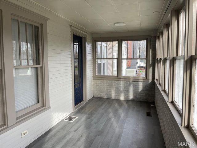 609 E Hauser Street, Litchfield, IL 62056