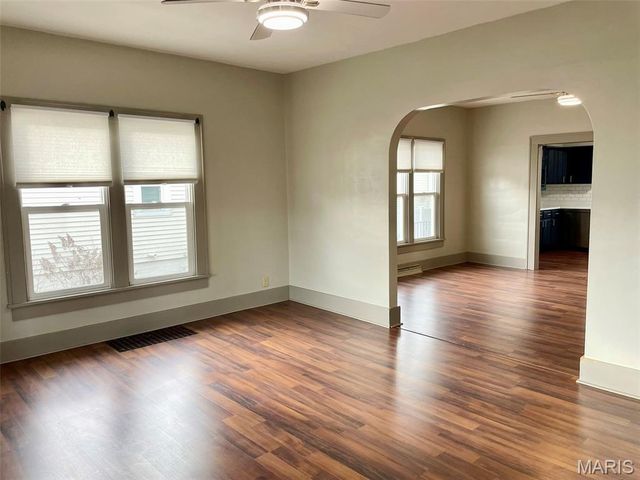 609 E Hauser Street, Litchfield, IL 62056