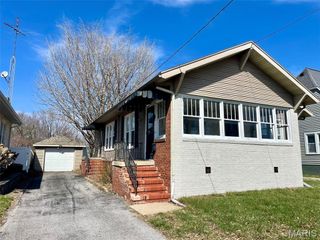 609 E Hauser Street, Litchfield, IL 62056