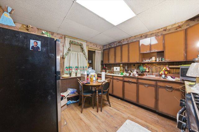 5950 S Marshfield Avenue, Chicago, IL 60636