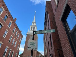 1 Hull Street Ct 4, Boston, MA 02113