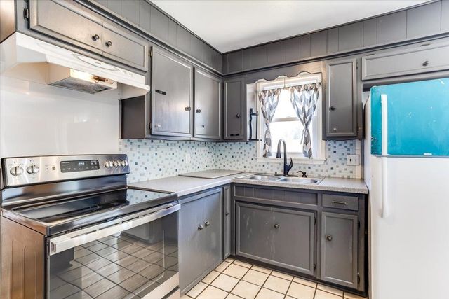 511 W Aspen St., Wichita, KS 67217