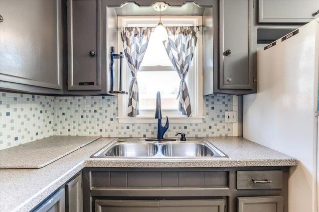 511 W Aspen St., Wichita, KS 67217