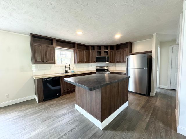 5783 Slate Lick Road, London, KY 40741