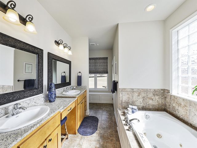 223 Miller Creek Lake Road, Paradise, TX 76073