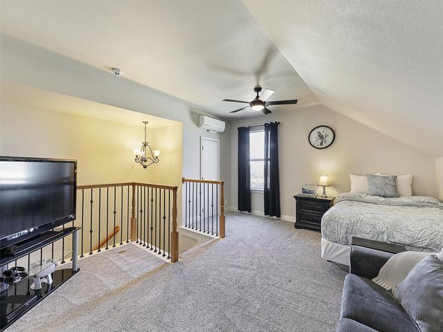 223 Miller Creek Lake Road, Paradise, TX 76073